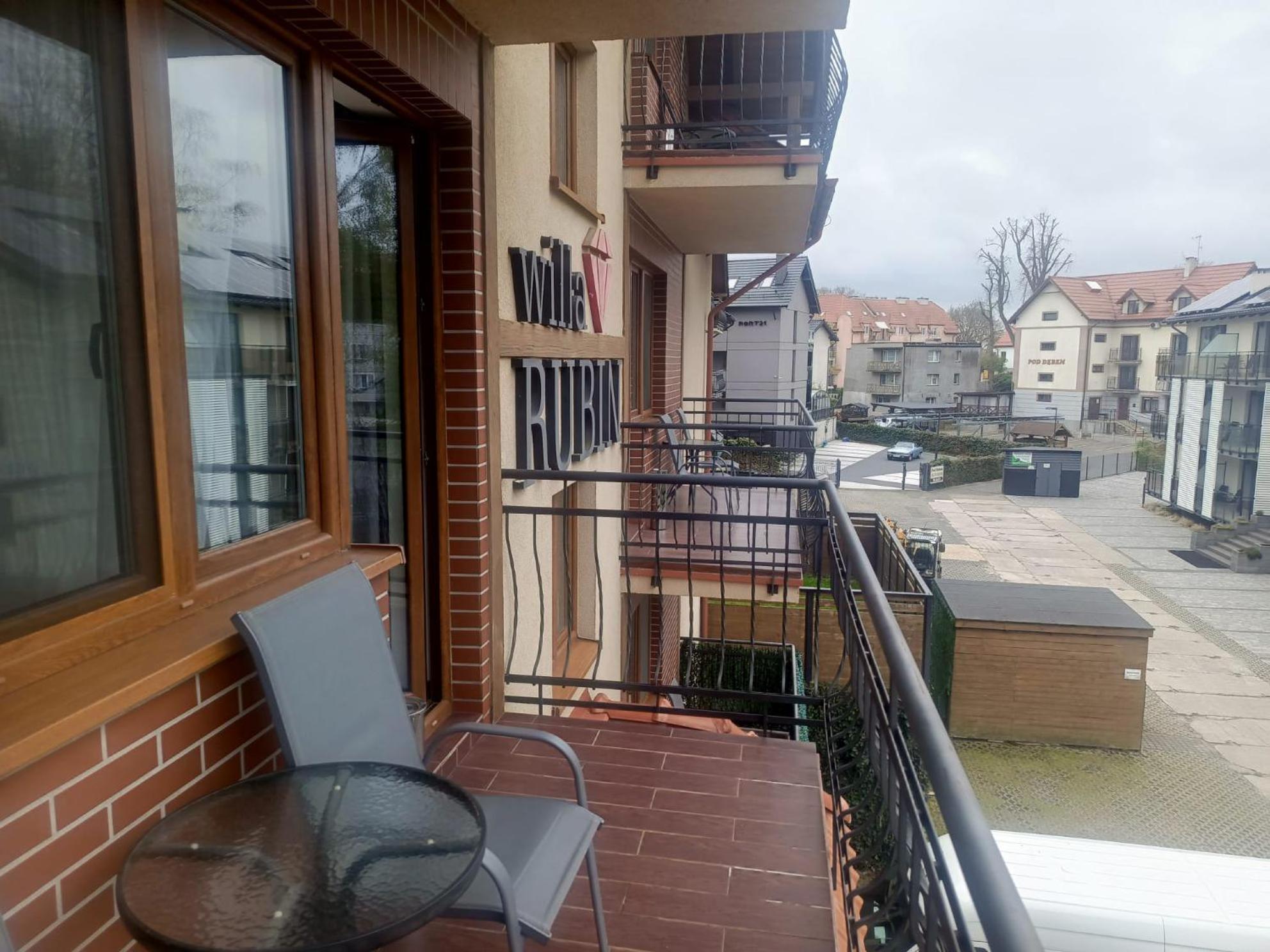 Willa Rubin -Noclegi, Pokoje Krynica Morska, Apartamenty Exterior photo