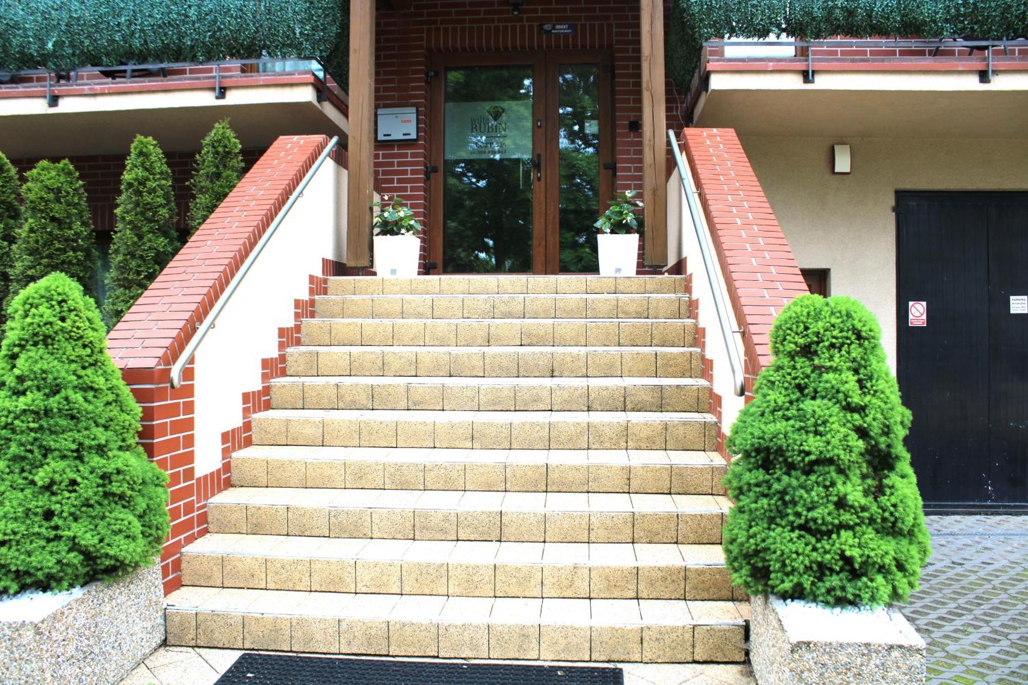 Willa Rubin -Noclegi, Pokoje Krynica Morska, Apartamenty Exterior photo